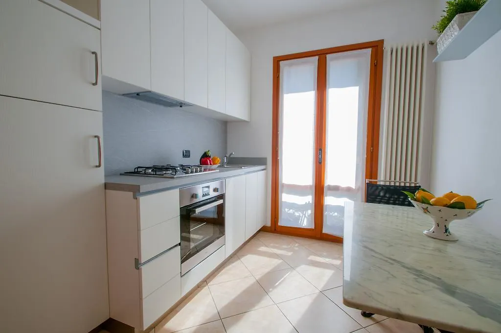 Casa 50 Daire Milano 0*,  İtalya